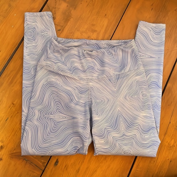 BCBGMAX Workout Leggings - Picture 2 of 4